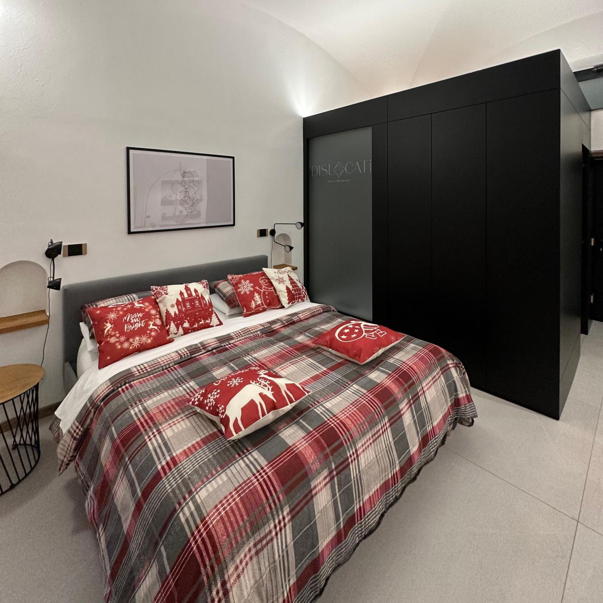Dislocati Bnb - Jacuzzi Privata - Cucina - Tv60" - Minimal Luxury Marigliano Exterior photo