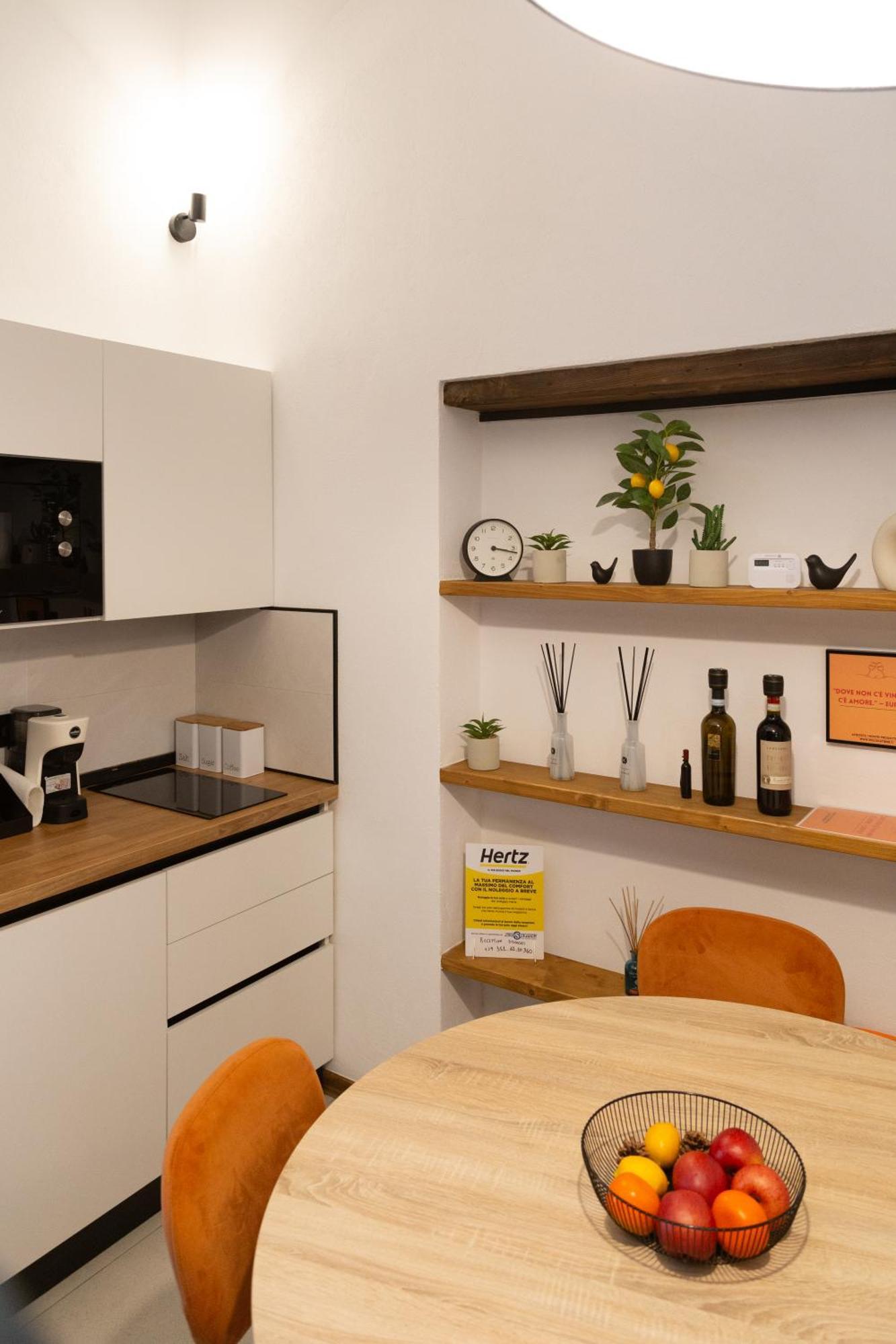 Dislocati Bnb - Jacuzzi Privata - Cucina - Tv60" - Minimal Luxury Marigliano Exterior photo